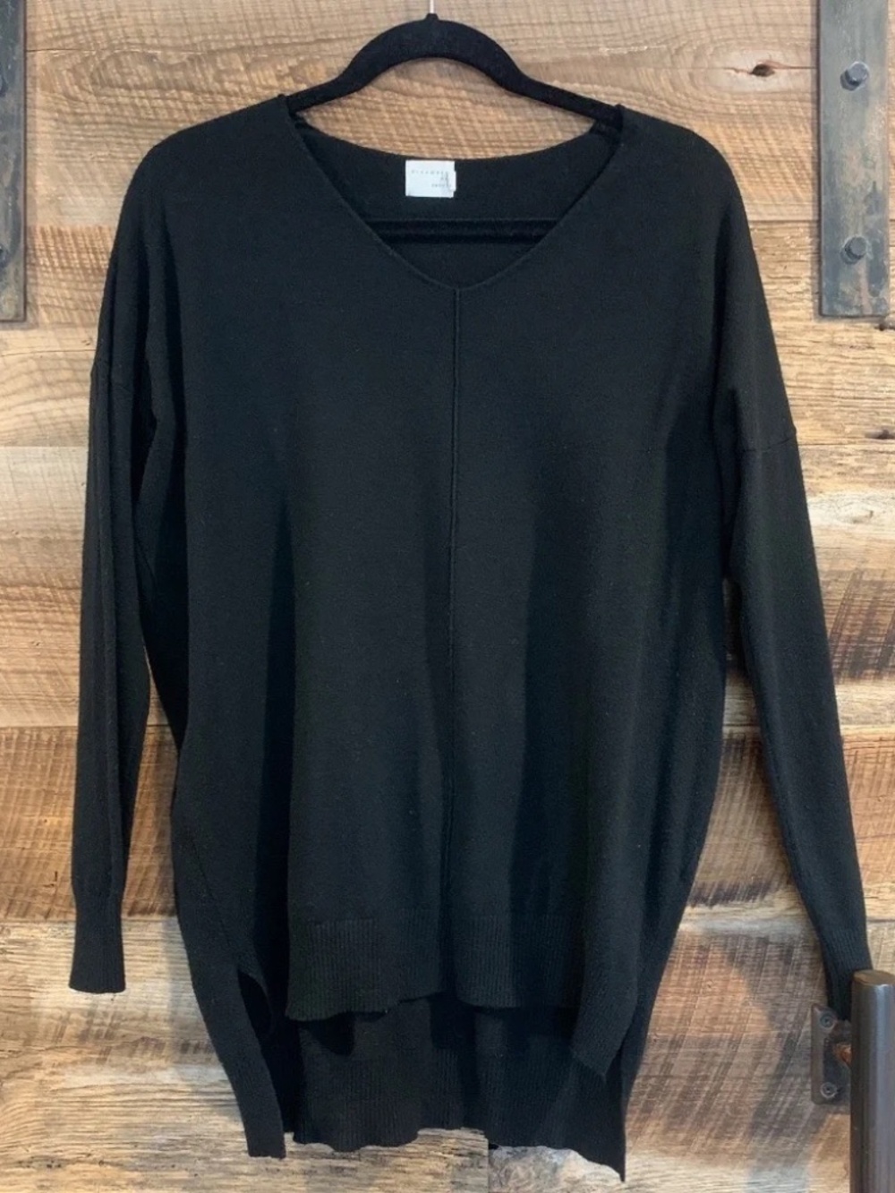 VGUC Dreamers by Debut - Black Exposed Seam Sweaters - S/M